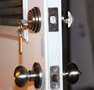 Jacksonville Lock And Key Jacksonville, FL 904-572-3253 - 11-Lock-locksmith
