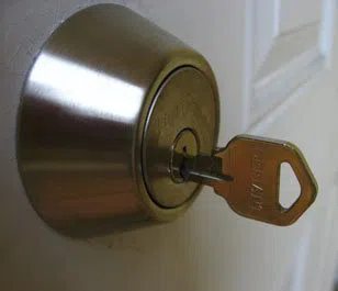 Jacksonville Lock And Key Jacksonville, FL 904-572-3253 - 13-Key-Broke-In-Lock